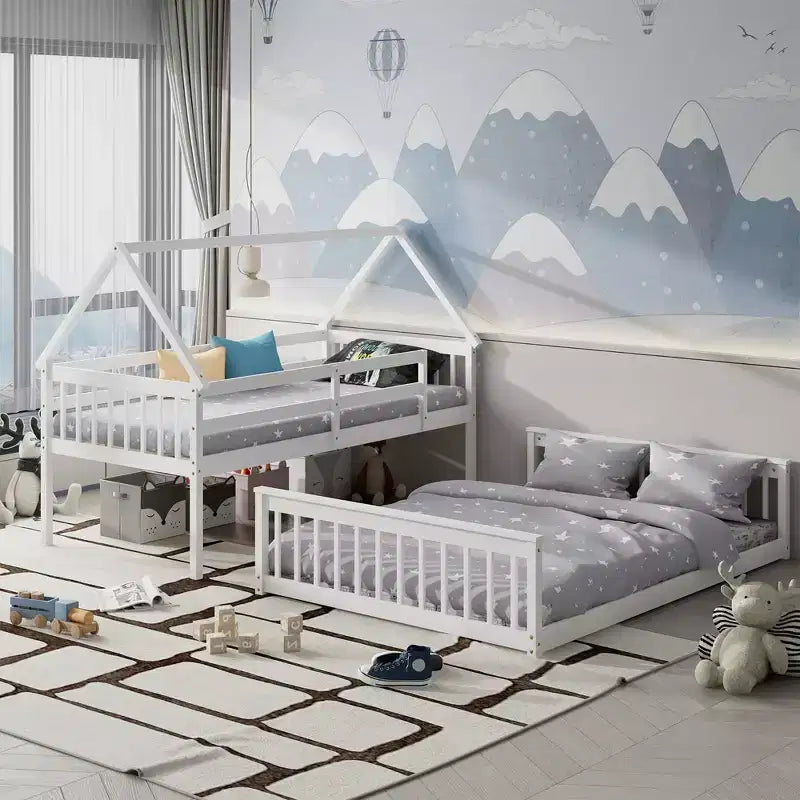 Letto a castello a casetta bianco con letto superiore singolo e inferiore a una piazza e mezza, con scaletta e spondine, convertibile in 2 letti, per 2 bambini